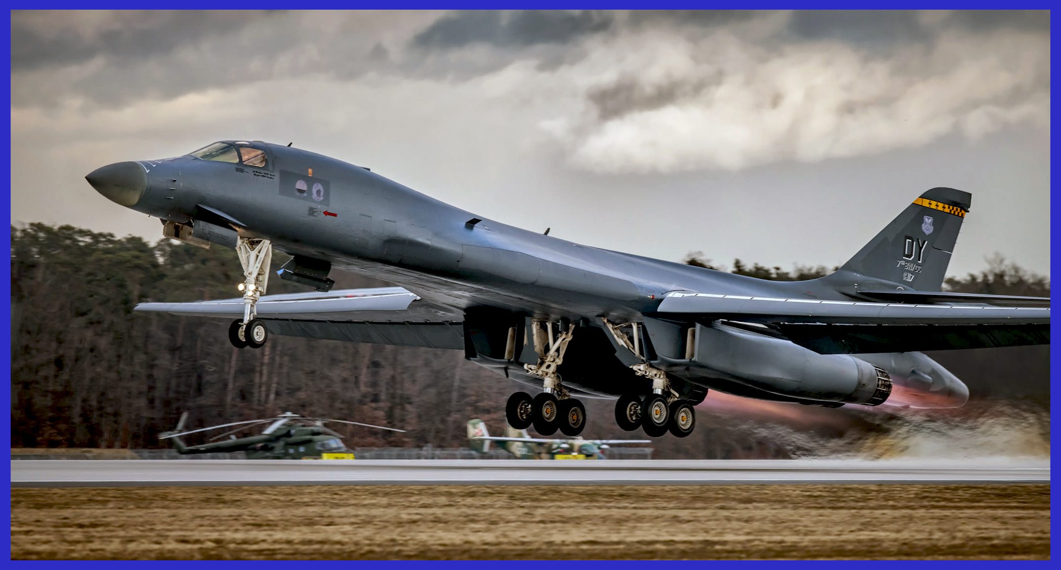 Photo Credit: Hesja Air-Art Photography / a B-1B Lancer has just taken off from Dyess Air Force Base.